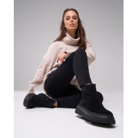 Замшевые черные ботинки на высокой подошве