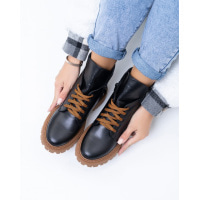 Черно-коричневые кожаные ботинки на байке