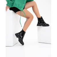 Черные лаковые ботинки со шнуровкой