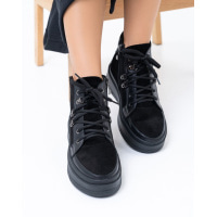 Черные теплые ботинки из кожи и замши