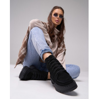 Зимние ботинки на шнуровке из черной замши