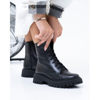 Черные теплые ботинки на шнуровке