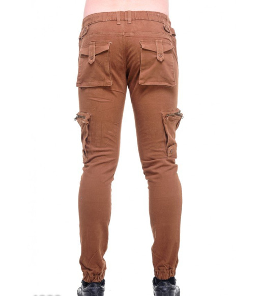 Коричневые мужские брюки с боковыми и задними накладными карманами