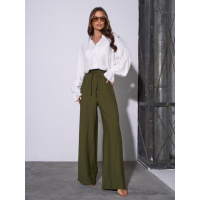 Льняные брюки цвета хаки на резинке