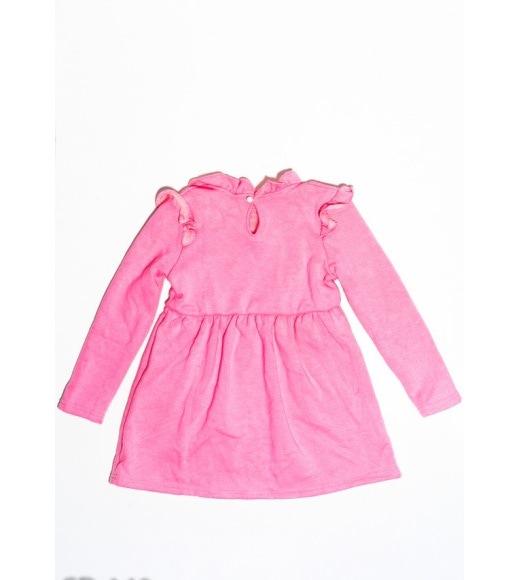 Розовое утепленное платье из трикотажа на меху с рюшами и бусинами на воротнике