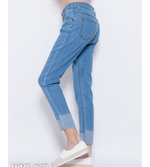 Блакитні укорочені джинси з манжетами