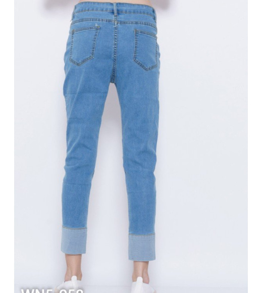 Голубые укороченные джинсы с манжетами
