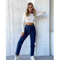 Синие джинсы Момы на байке