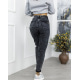 Сірі джинси моделі Слім Мом