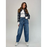 Синие джинсы багги с потертостями