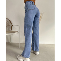 Голубые прямые джинсы высокой посадки
