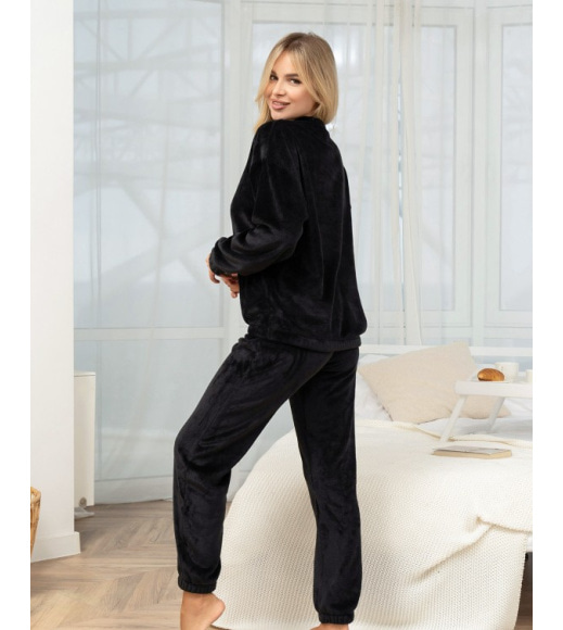 Черная махровая пижама с длинными рукавами