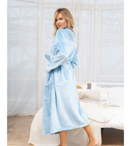 Блакитний махровий халат з накладними кишенями