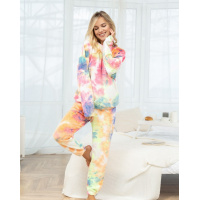 Велюровая пижама с рисунком тай-дай