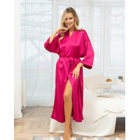 Длинный халат из малинового шелка с разрезами