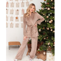 Бежевая велюровая пижама с поясом