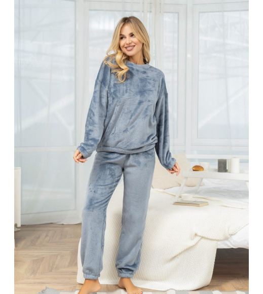 Серая махровая пижама с длинными рукавами