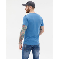 Синяя трикотажная принтованная футболка