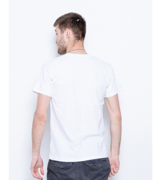 Белая мужская футболка с камуфляжным принтом