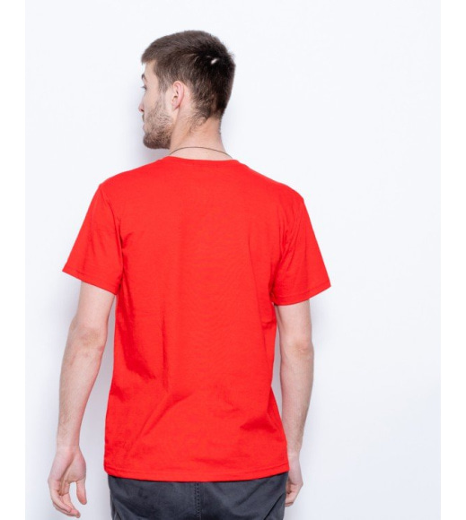 Тонка червона трикотажна футболка з яскравим принтом