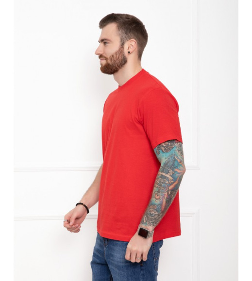 Красная однотонная футболка из трикотажа