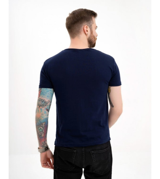 Темно-синяя тонкая футболка из хлопка