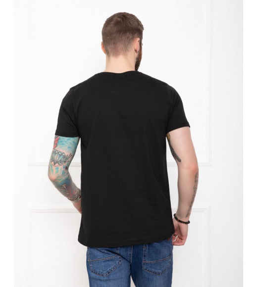 Чорна трикотажна футболка з лаконічним написом