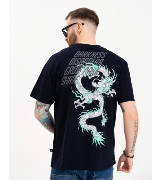 Темно-синяя свободная футболка с принтованным драконом