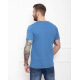 Синяя трикотажная футболка с цветным принтом