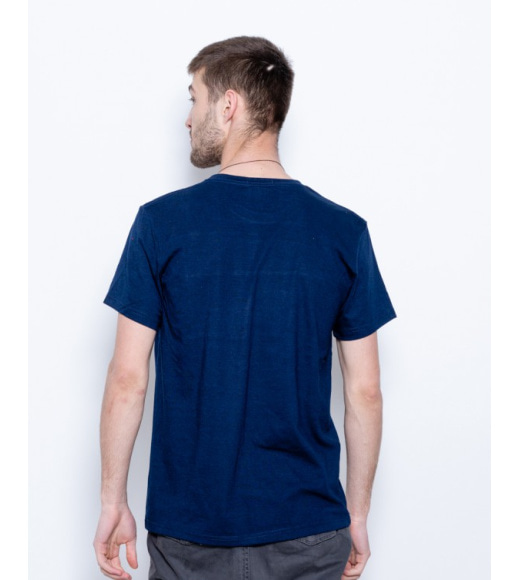 Темно-синяя трикотажная летняя футболка с принтом