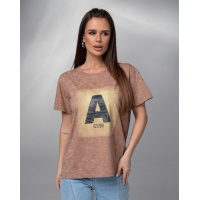 Коричневая винтажная футболка с принтом