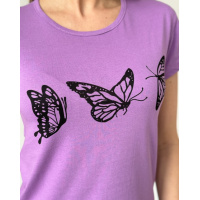 Сиреневая хлопковая футболка с бабочками