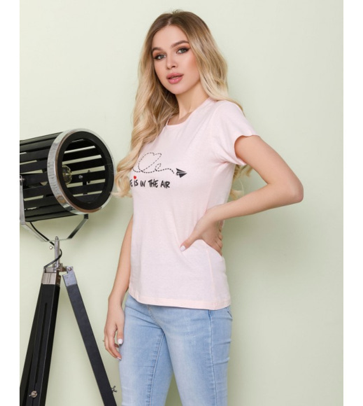 Розовая трикотажная футболка с принтом