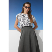 Бело-серая женская летняя футболка Seventeen 2286.6379