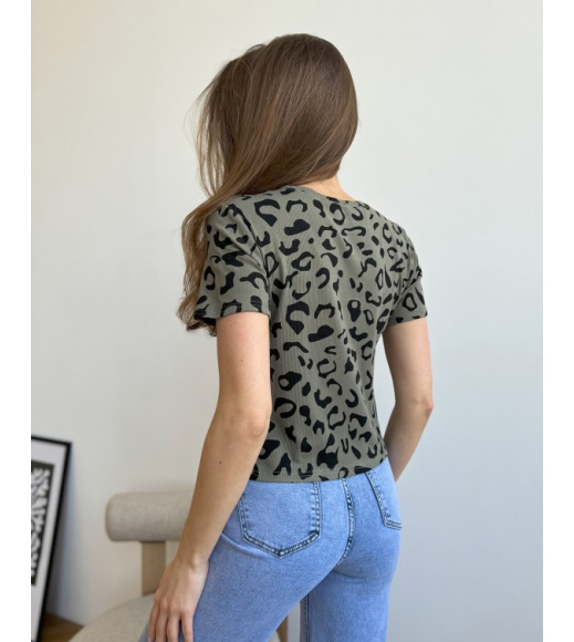 Еластична футболка кольору хакі з тваринним принтом