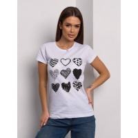 Белая хлопковая футболка с сердечками