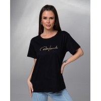 Черная футболка с блестящей надписью