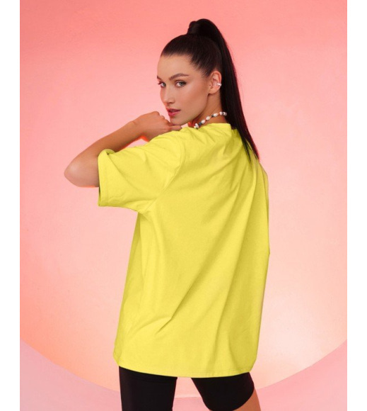 Желтая свободная трикотажная футболка с принтом