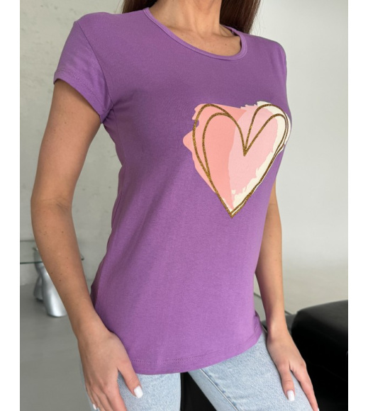 Бузкова трикотажна футболка з великим серцем