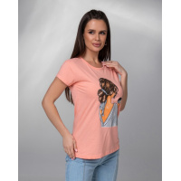 Персикова бавовняна футболка з яскравим малюнком