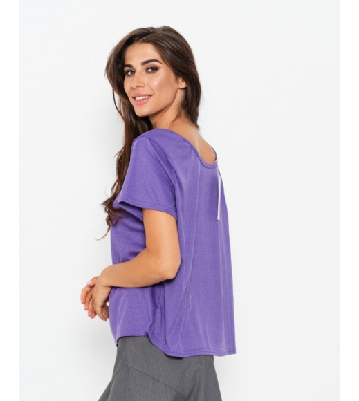 Фиолетовая свободная футболка с планкой