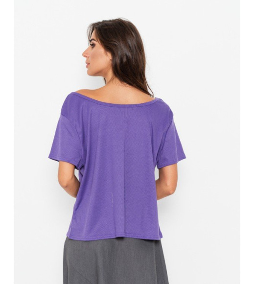 Фиолетовая свободная футболка с планкой