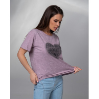 Сиреневая свободная винтажная футболка с надписью