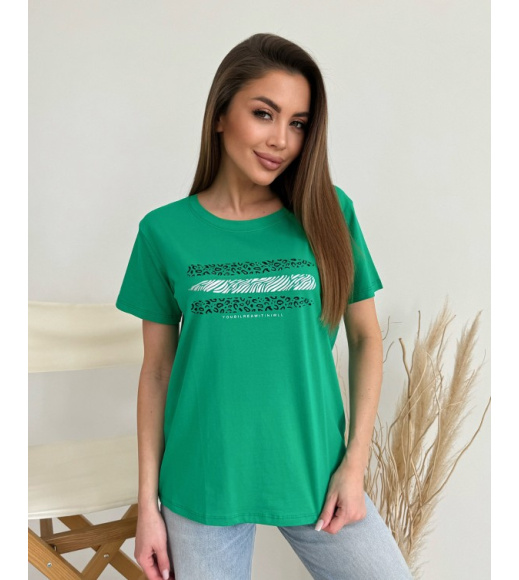 Зеленая свободная футболка с животным принтом