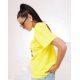 Желтая трикотажная футболка с ярким принтом