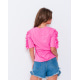 Розовая трикотажная футболка с воланами на рукавах