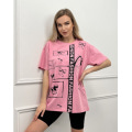 Подовжена рожева футболка з принтом