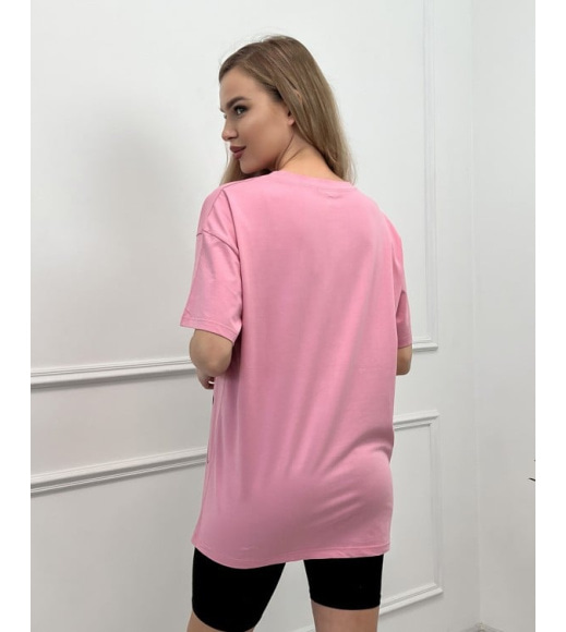Подовжена рожева футболка з принтом