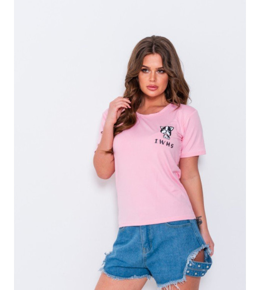 Розовая тонкая футболка с небольшим принтом