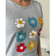 Сіра бавовняна футболка з кольоровим квітковим малюнком